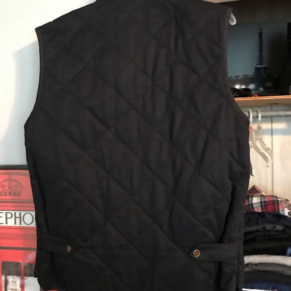 Men’s Forever 21 Navy Vest - Picture 2 of 3